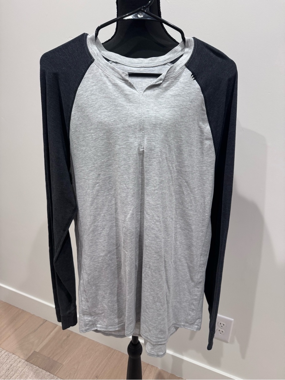 Lululemon Long-Sleeve Raglan Tee